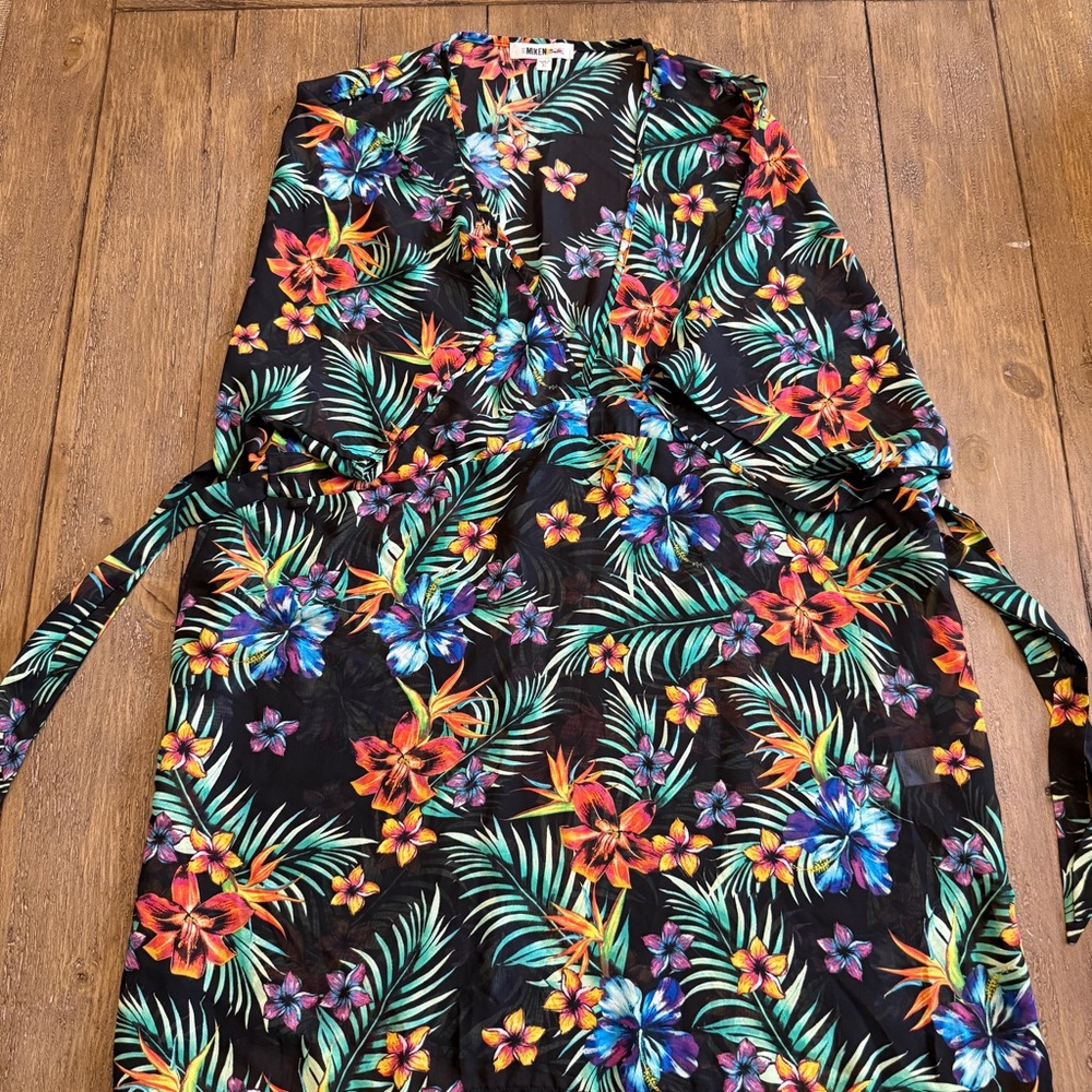 Miken Swim Tropical Floral Top